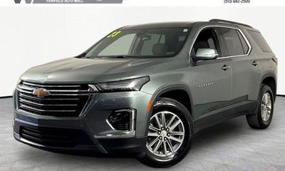 2023 Chevrolet Traverse LT