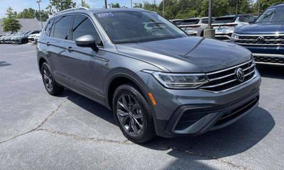 2023 Volkswagen Tiguan SE
