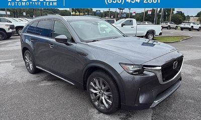 2024 Mazda CX-90 Premium Package