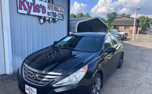 2011 Hyundai Sonata Middle Level