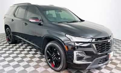 2023 Chevrolet Traverse LT