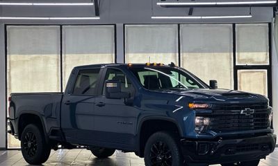 2026 Chevrolet Silverado HD Custom