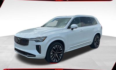 2026 Volvo XC90 Plus Bright
