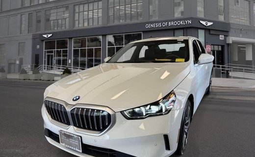2026 BMW 530i