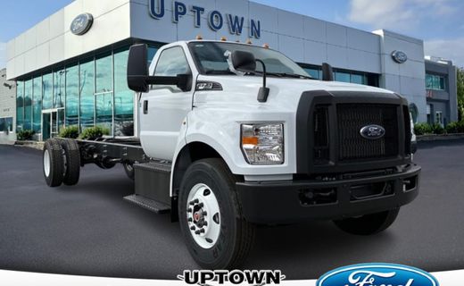 2027 Ford F-750 Straight Frame Gas 750