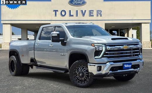 2025 Chevrolet Silverado HD LTZ