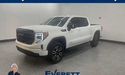 2025 GMC Sierra AT4