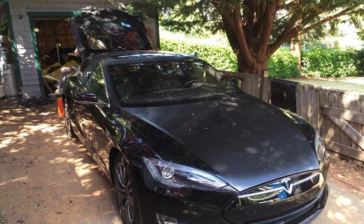 2015 Tesla Model S 85D