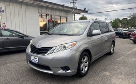 2012 Toyota Sienna LE
