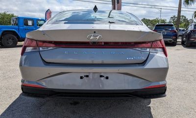 2023 Hyundai Elantra Blue
