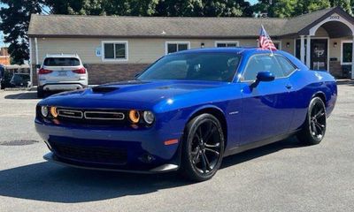 2022 Dodge Challenger R T