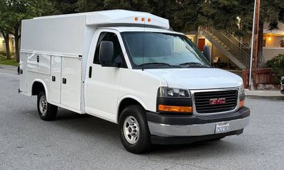 2020 GMC Savana 3500 139 Cutaway
