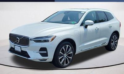 2022 Volvo XC60 Inscription Expression