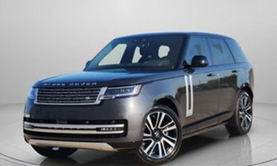 2026 Land Rover Range SE