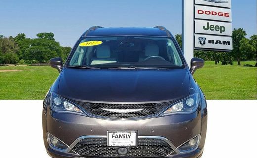 2017 Chrysler Pacifica Touring L Plus