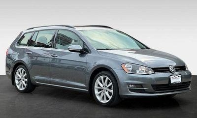 2017 Volkswagen Golf Sportwagen S SE SEL