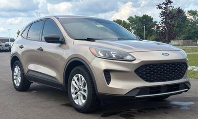 2020 Ford Escape S