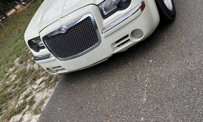 2005 Chrysler 300C Hemi C