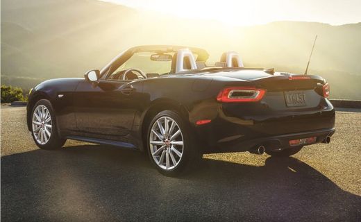 2017 Fiat 124 Spider Classica