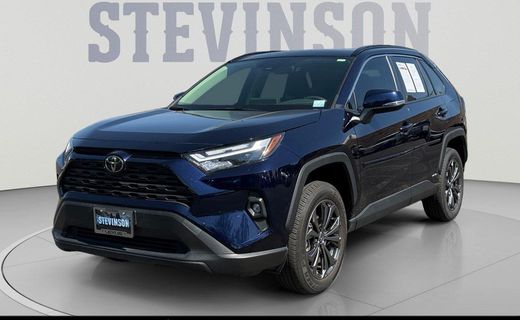 2025 Toyota RAV4 XLE Premium