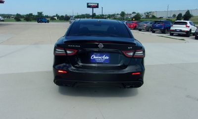 2023 Nissan Maxima SR