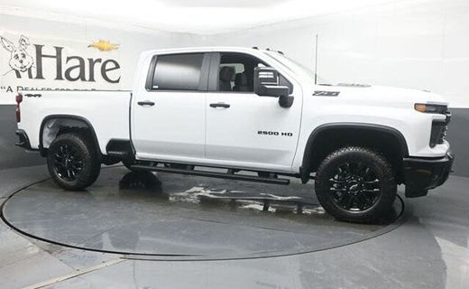 2026 Chevrolet Silverado HD Custom