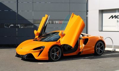 2026 McLaren Artura
