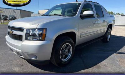 2011 Chevrolet Avalanche LS