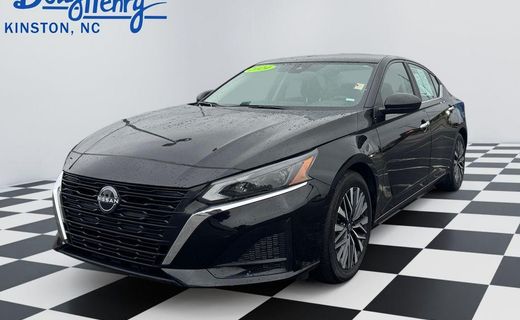 2024 Nissan Altima SV