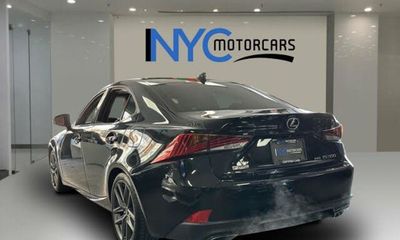 2017 Lexus IS 350