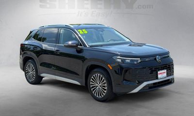 2025 Volkswagen Tiguan S