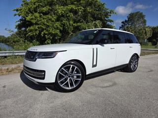 2026 Land Rover Range SE