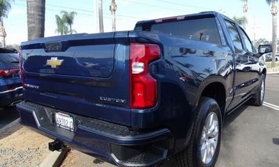 2022 Chevrolet Silverado LTD Custom