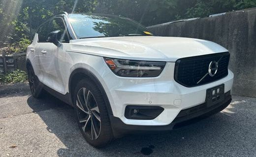 2020 Volvo XC40