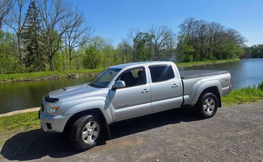 2013 Toyota Tacoma Delux