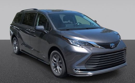 2021 Toyota Sienna XLE