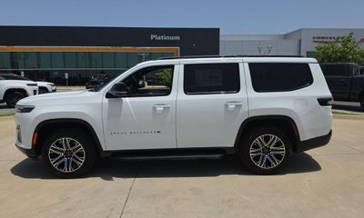 2026 Jeep Grand Wagoneer Base