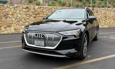 2023 Audi E-Tron Quattro Premium Plus