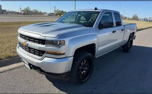 2018 Chevrolet Silverado Custom