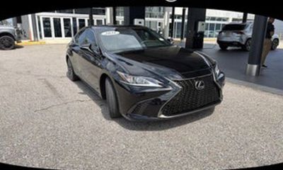2022 Lexus ES 350 Base
