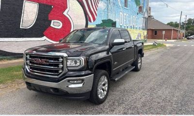2018 GMC Sierra SLT