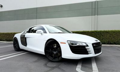 2012 Audi R8 42 Quattro Coupe