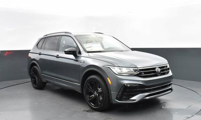 2024 Volkswagen Tiguan 4Motion SE R