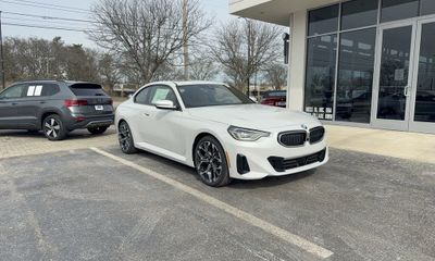 2026 BMW 230i