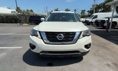 2020 Nissan Pathfinder SV