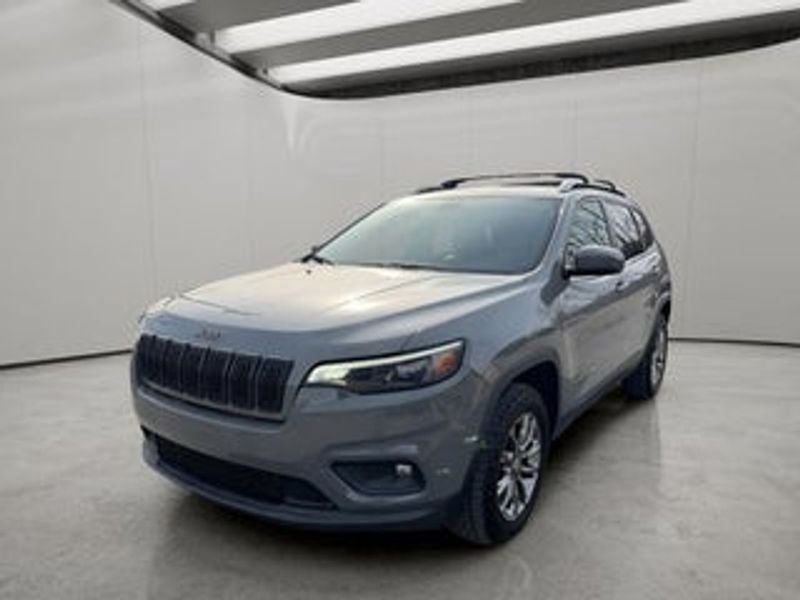 2019 Jeep Cherokee — a typically priced live listing
