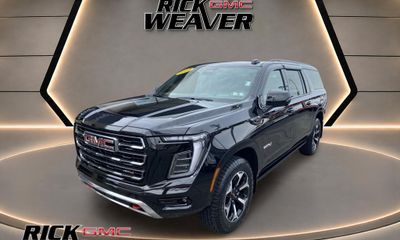 2025 GMC Yukon XL AT4