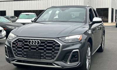 2022 Audi SQ5 Quattro Premium Plus