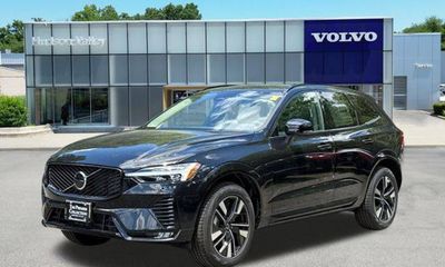 2026 Volvo XC60 Core