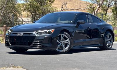 2023 Audi E-Tron GT Quattro Premium Plus